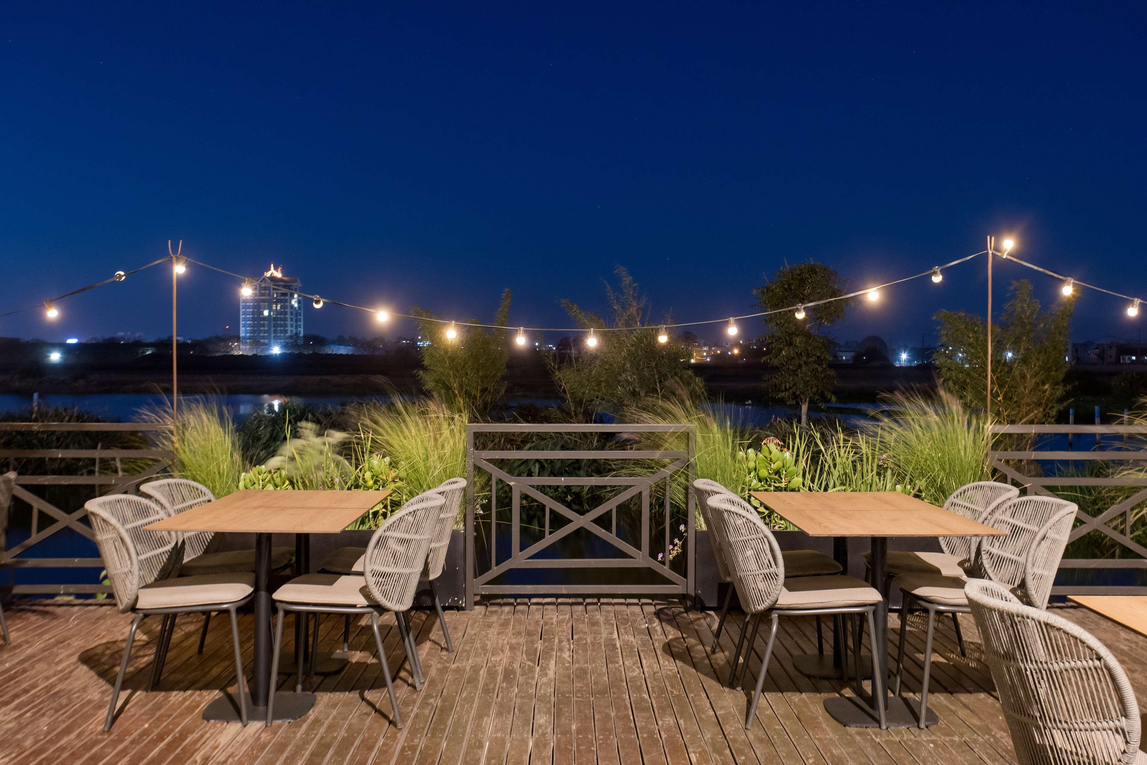 Radisson Blu Hotel Antananarivo Waterfront Exterior foto