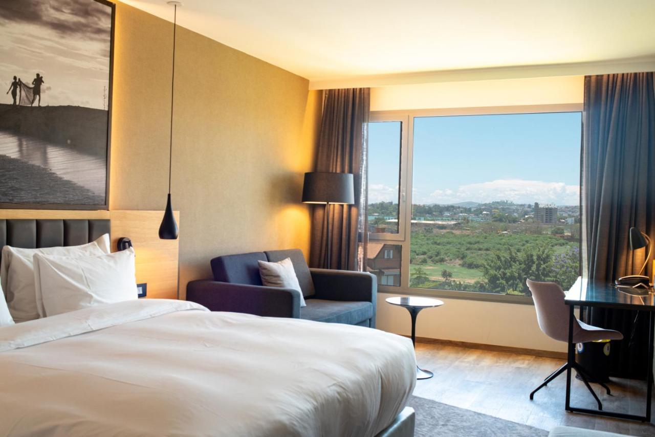 Radisson Blu Hotel Antananarivo Waterfront Exterior foto