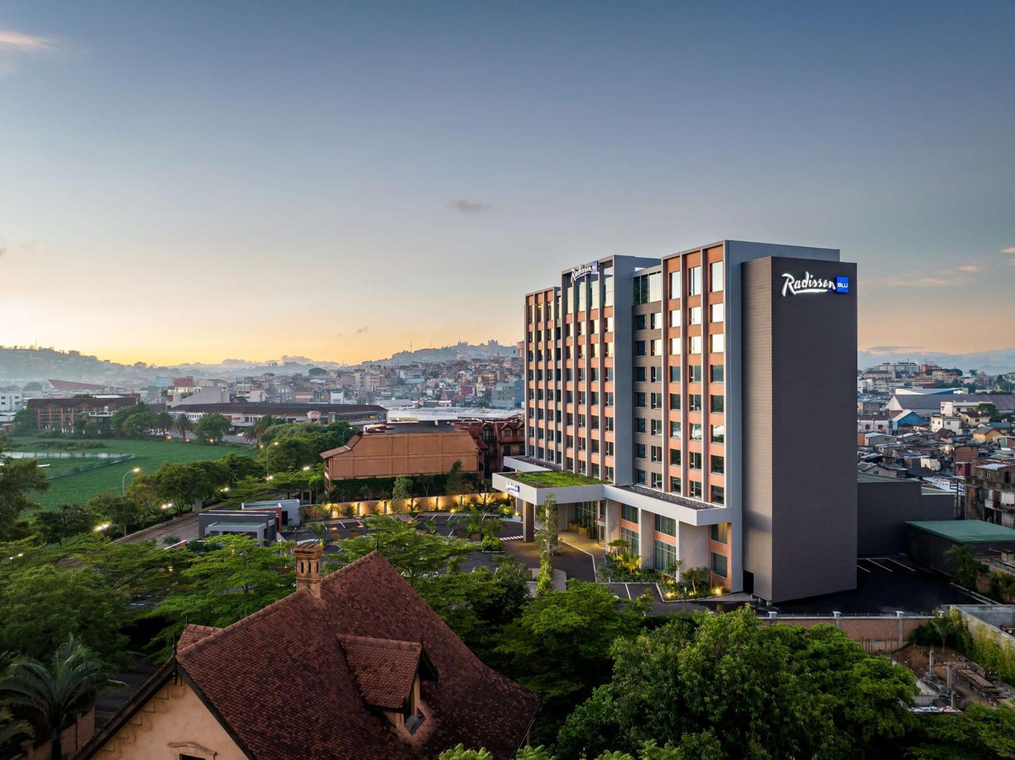 Radisson Blu Hotel Antananarivo Waterfront Exterior foto