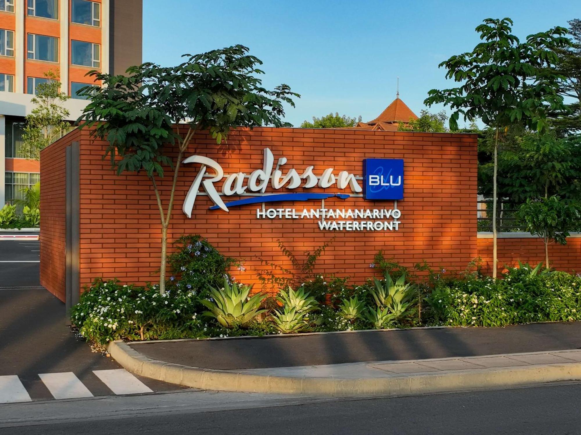 Radisson Blu Hotel Antananarivo Waterfront Exterior foto